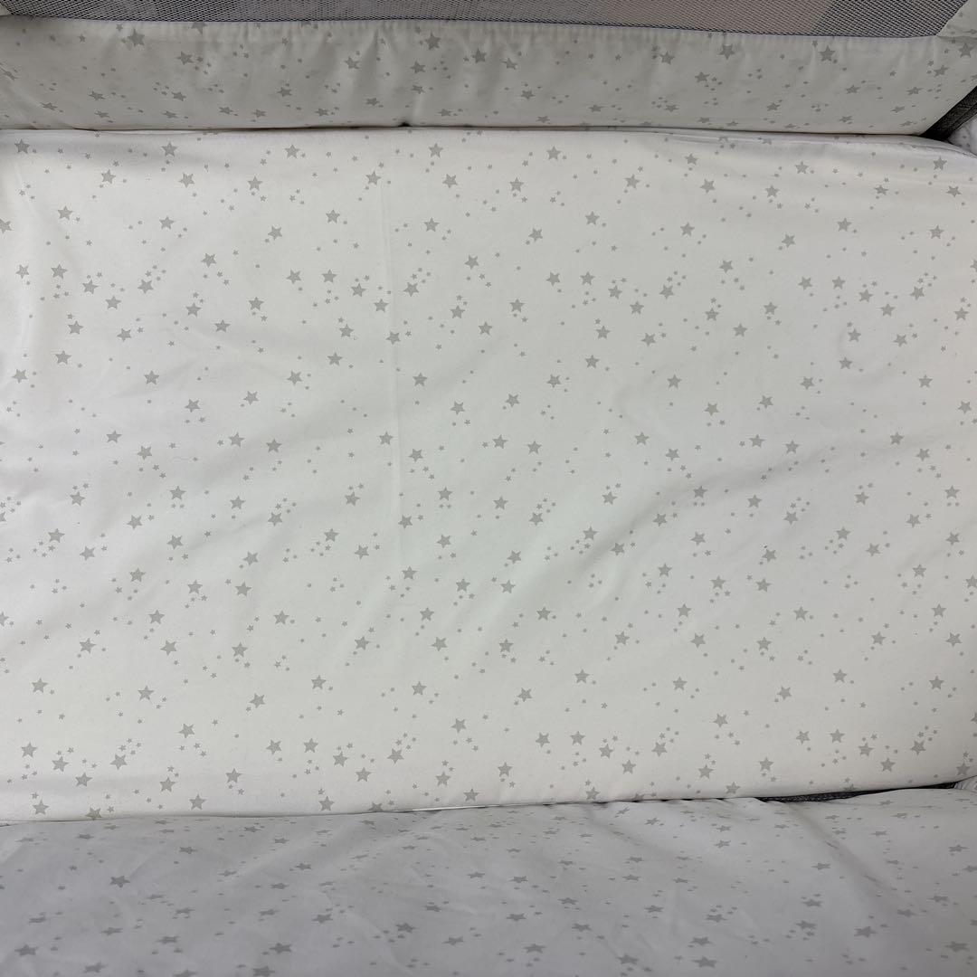 HZDMJ ベビーベッド グレー 蚊帳付 キャスター 固定ベルト付