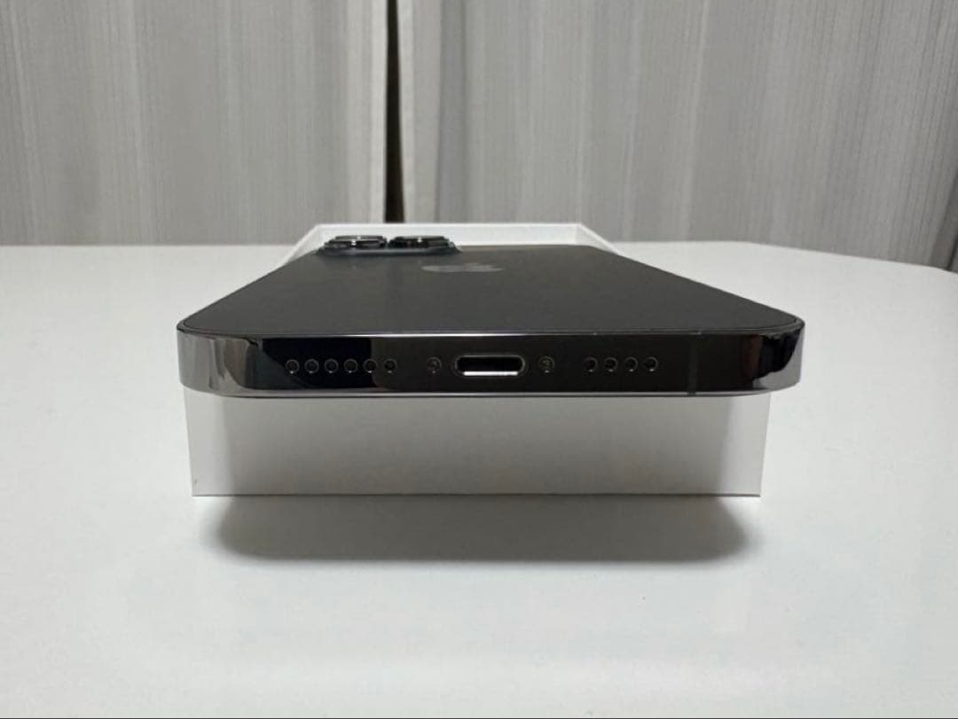 iPhone 13 Pro Max 256 GB 【極美品】 即購入OK