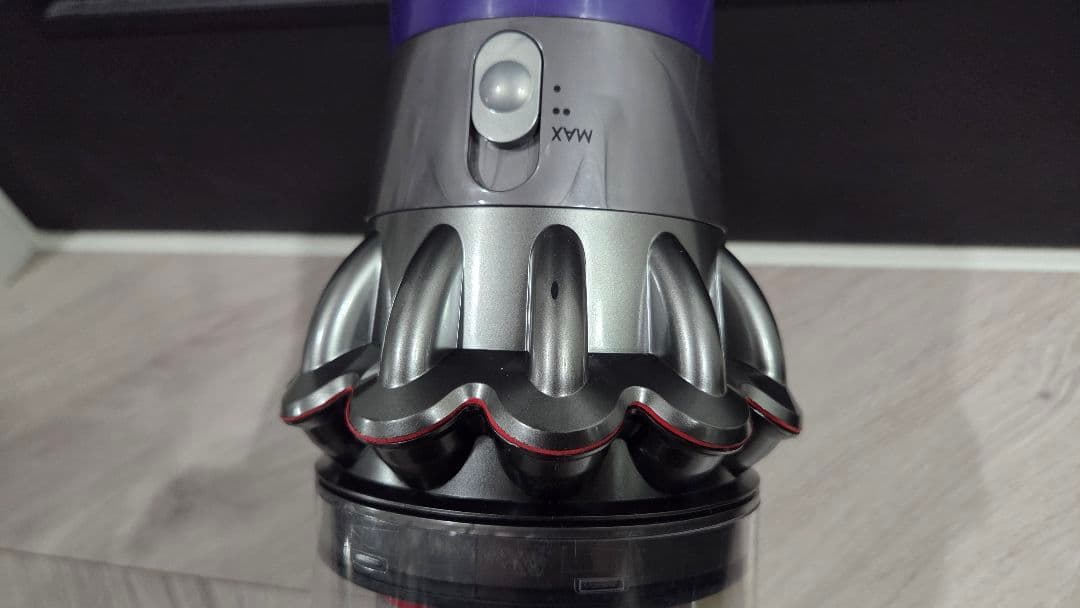 ②ダイソン dyson V10 SV12 本体のみ エコモード54分