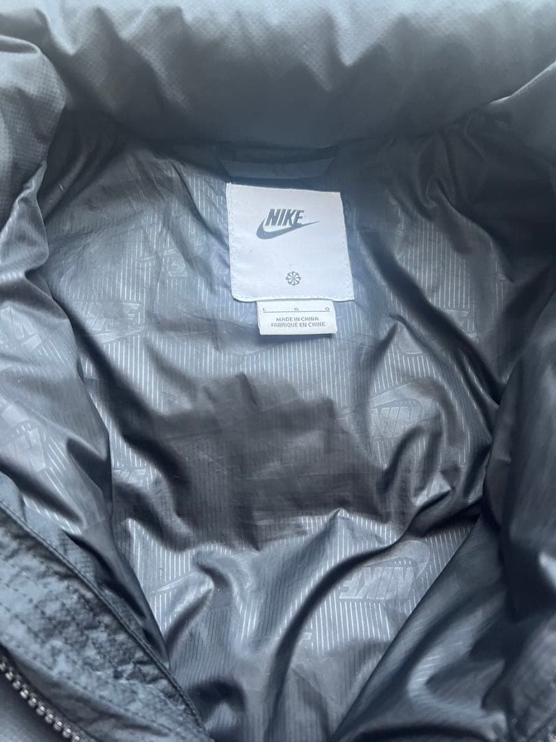 Nike ブラック ダウンジャケット L