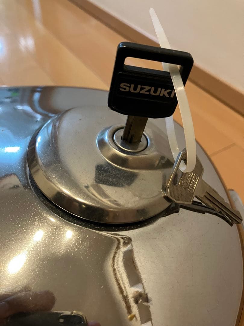 ボルティ gn125 gn250用クロムタンク メッキタンク 鍵付き