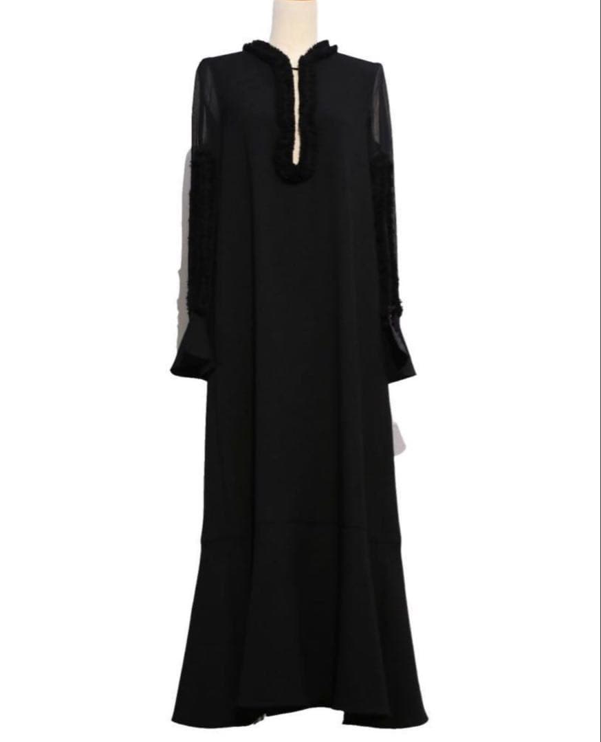 専用！FUMIE=TANAKAfrill neck opワンピース　2024SS