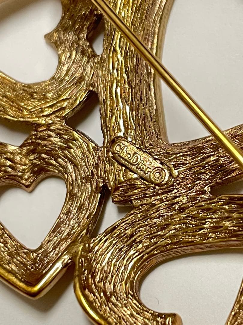Christian Diorディオール　ハート　ブローチ　❤︎