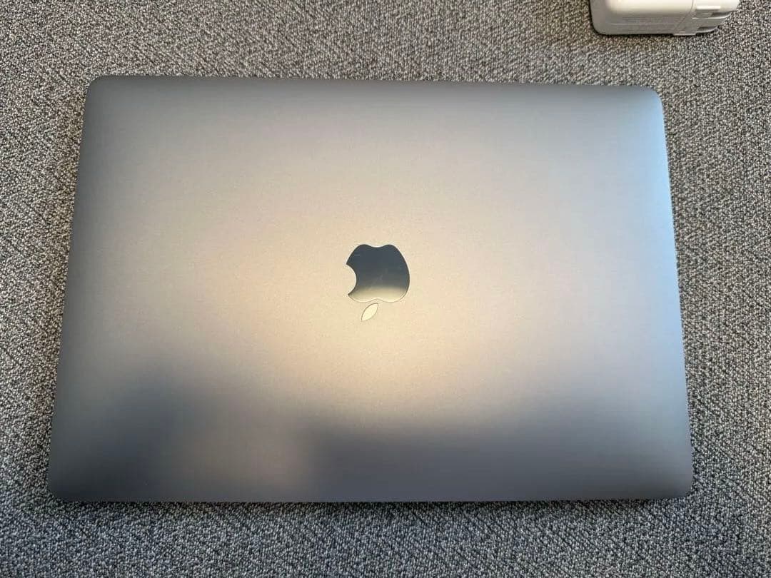 MacBook Pro 13インチ スペースグレー 2018 16GB i7