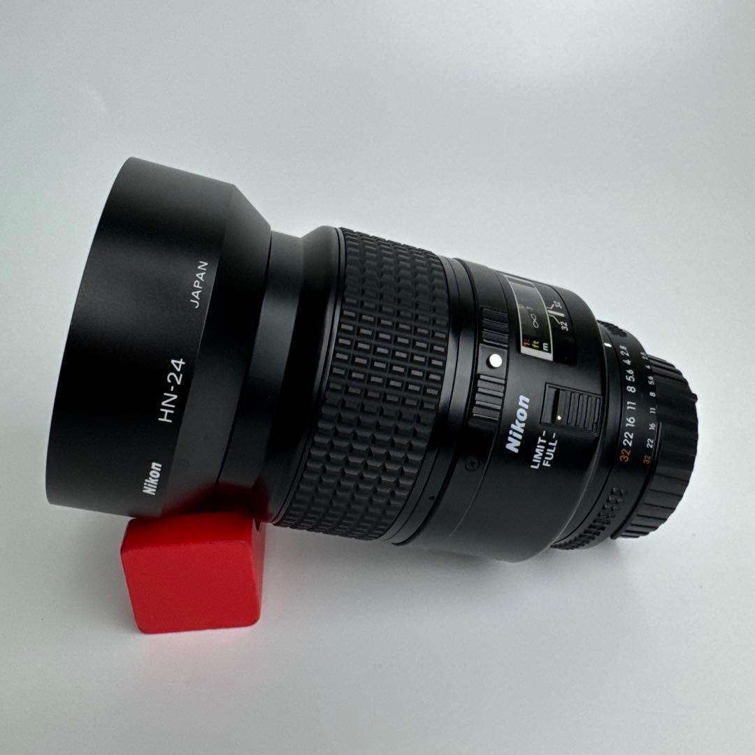 Nikon 105mm F2.8D micro マクロレンズ