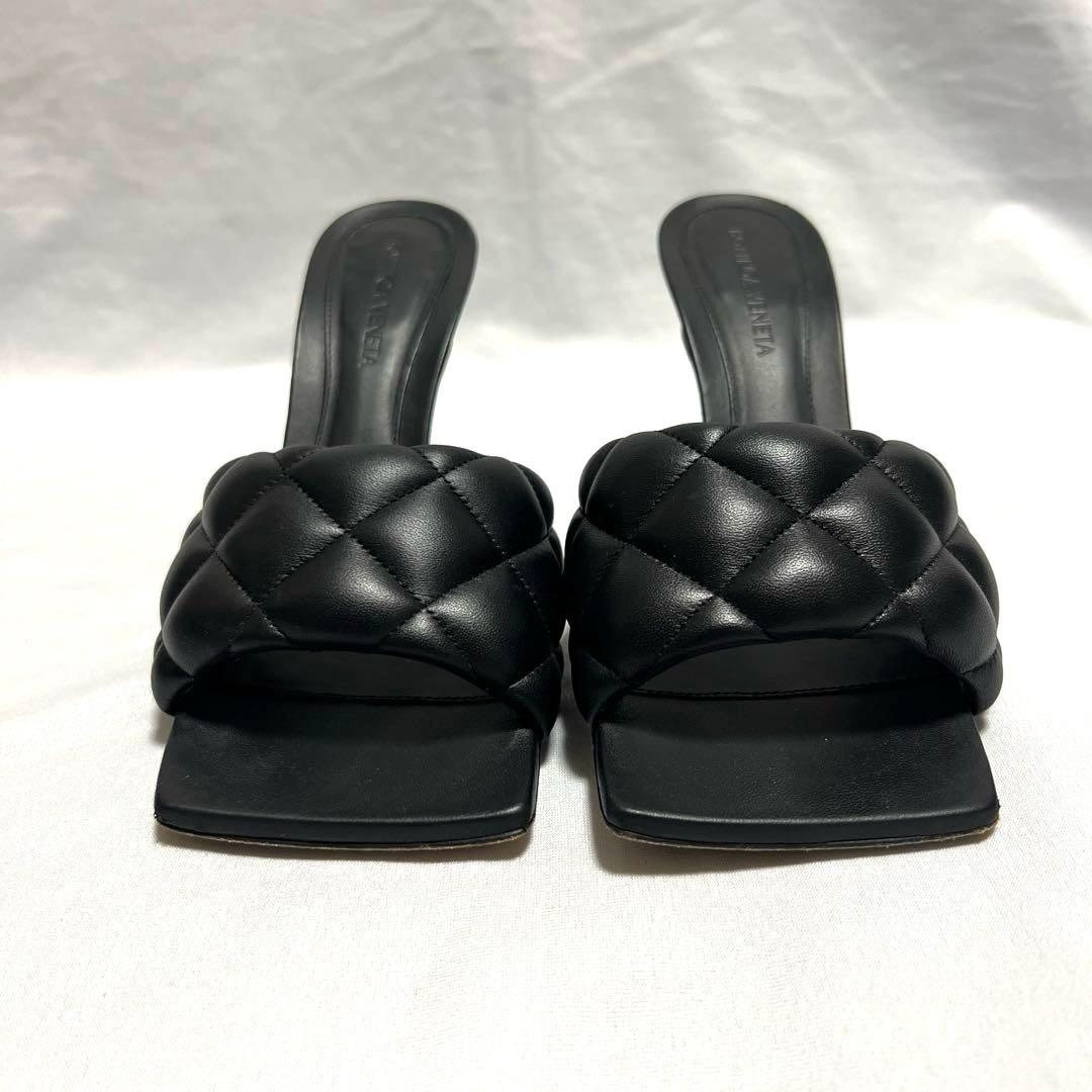 BOTTEGA VENETA ボッテガヴェネタ ブラックパデッド ミュール
