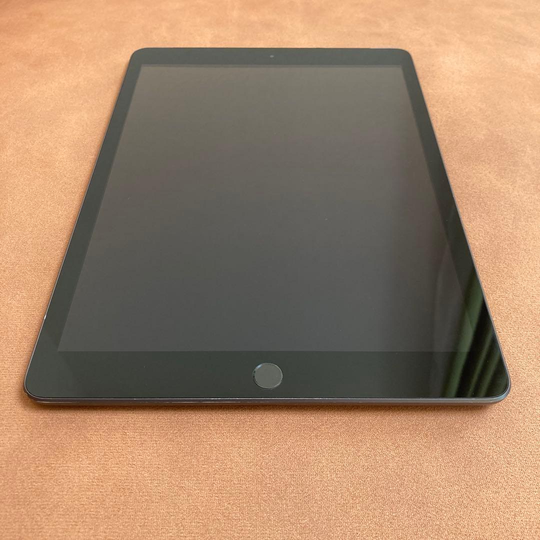 585【早い者勝ち】電池良好☆iPad8 第8世代 32GB SIMフリー☆