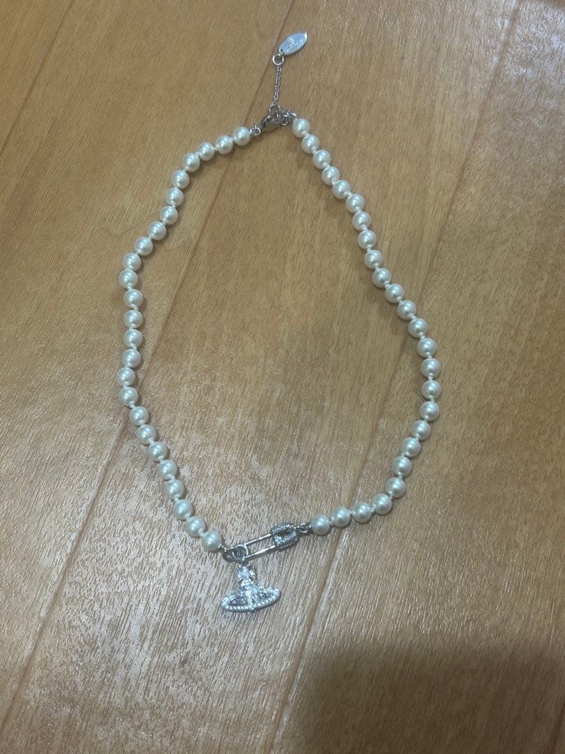Vivienne Westwood LUCRECE PEARL ネックレス