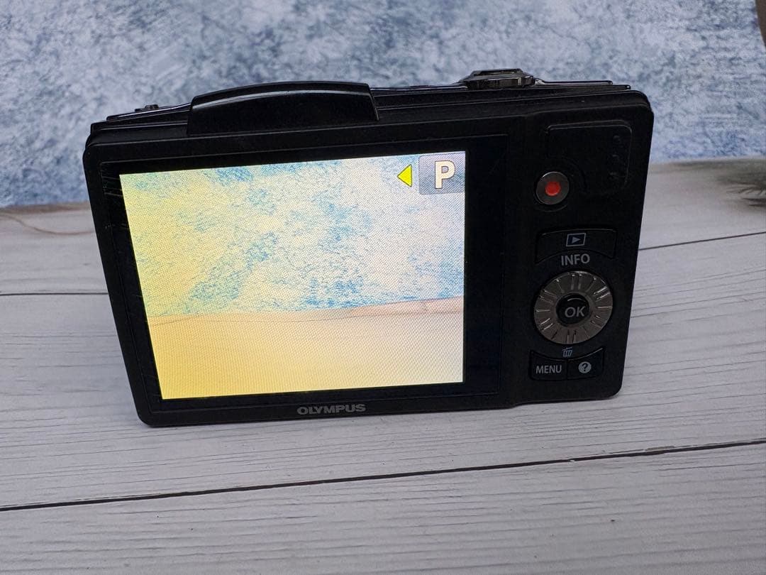 オリンパスのデジタルカメラ、OLYMPUS SZ-20(レ65)