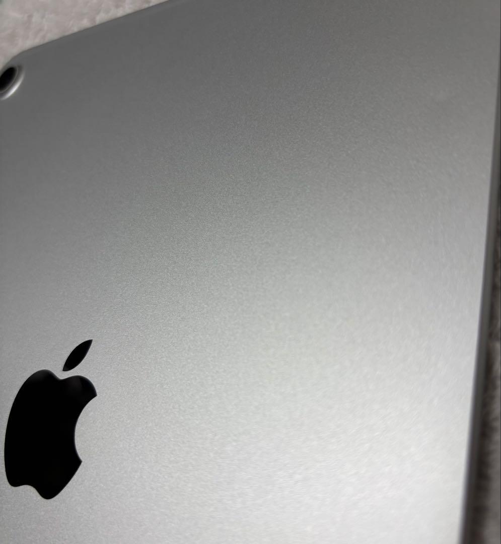 iPad 第10世代 64GB セルラー シルバー＋ケース＆キーボード＆ペン