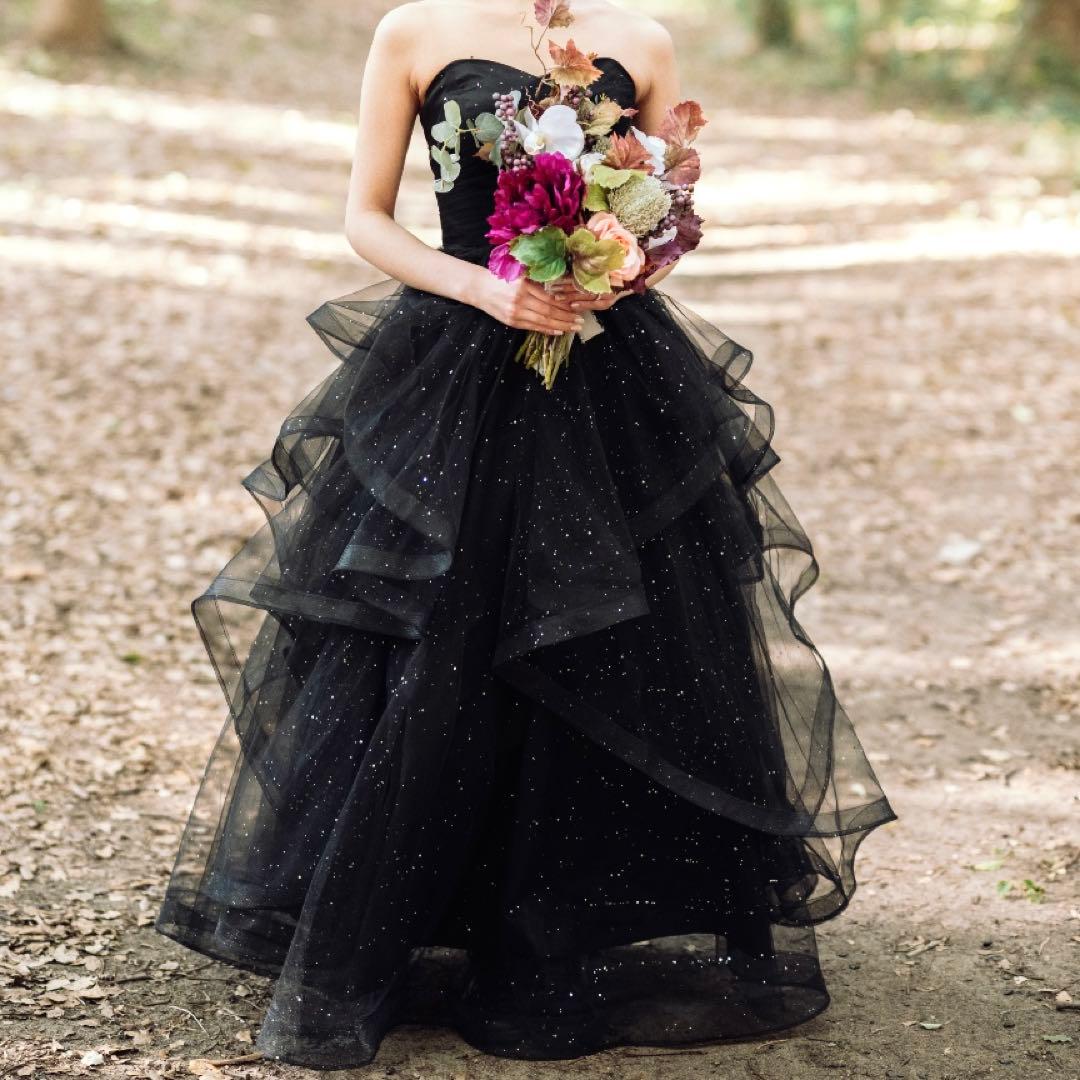 ブラック ストラップレス ウェディングドレス