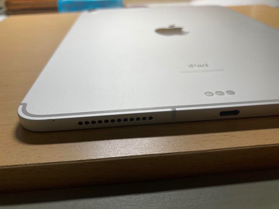 iPad Air 第4世代 256GB Wi-Fiモデル　シルバー