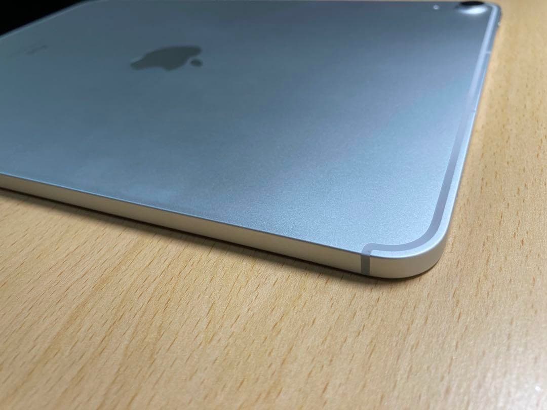 iPad Air 第4世代 256GB Wi-Fiモデル　シルバー