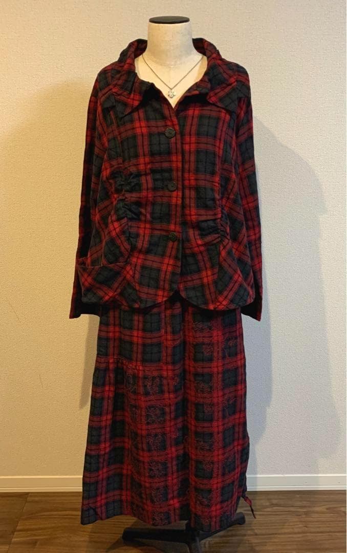 Jiu ロングスカート セレブ 高級 センソユニコ マツオインターナショナル