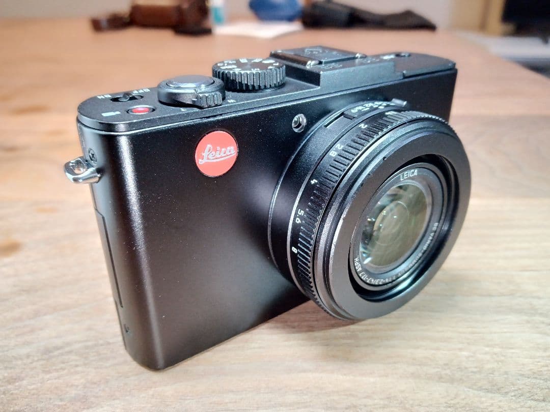 正*蔵様 【カメラケース+メンテナンスキット付き】Leica D-LUX6【返金