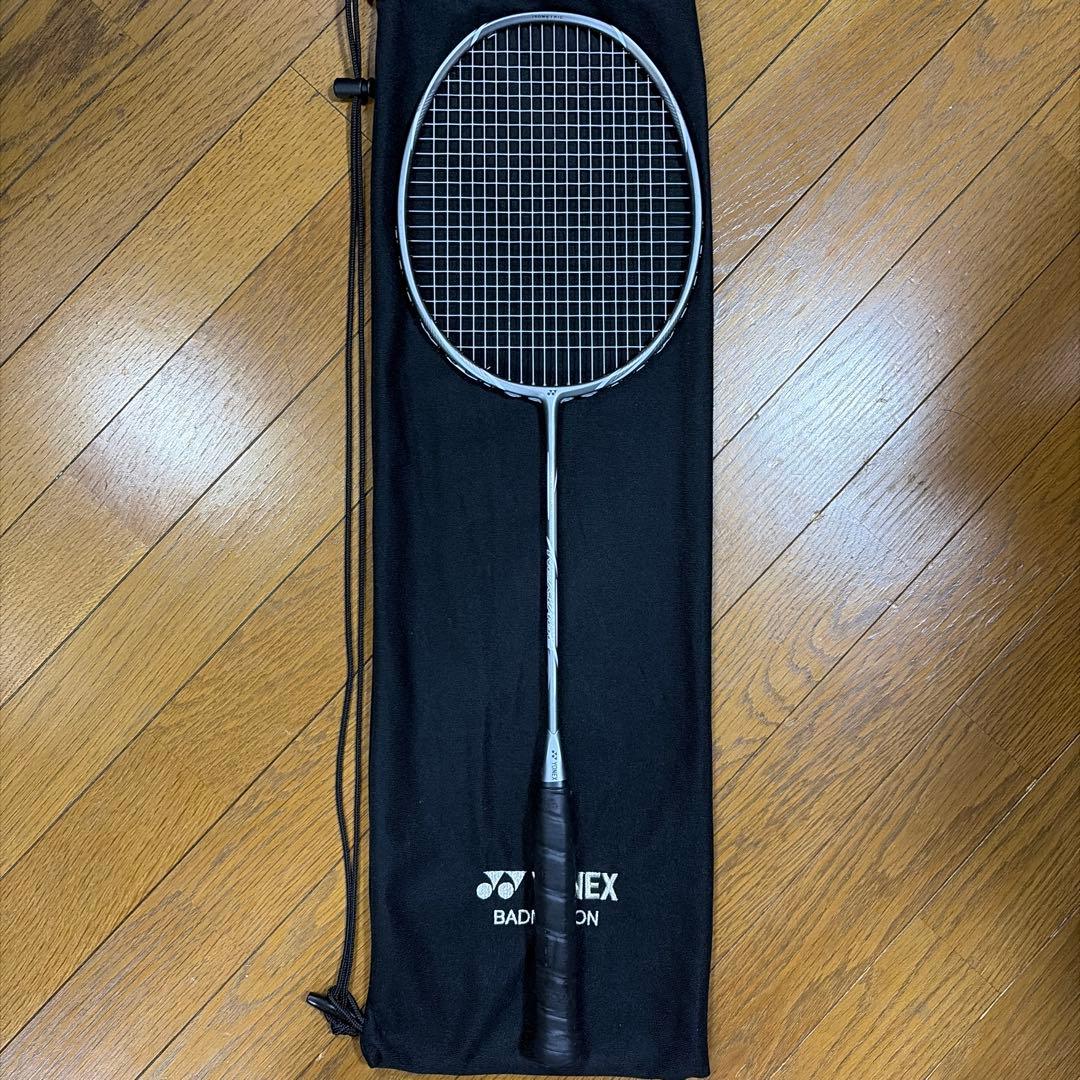 【美品】YONEX アストロクスネクステージ