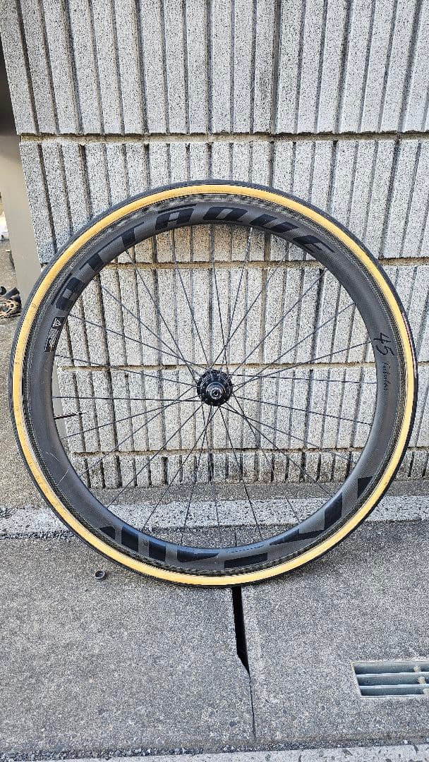 11日まで【ponkun】 アタッキ カーボンホイール