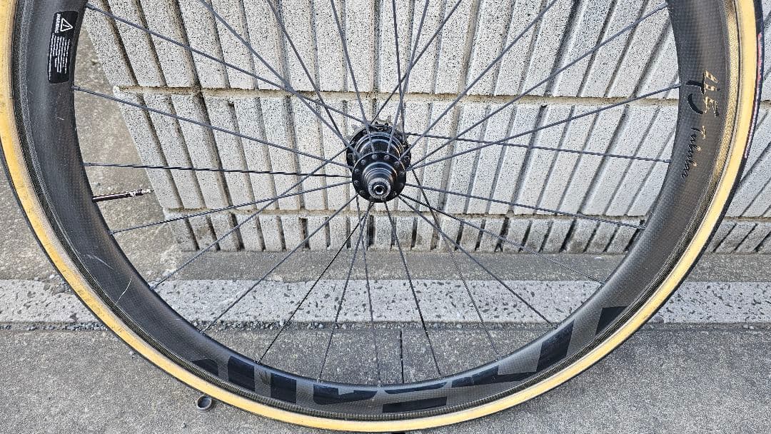 11日まで【ponkun】 アタッキ カーボンホイール