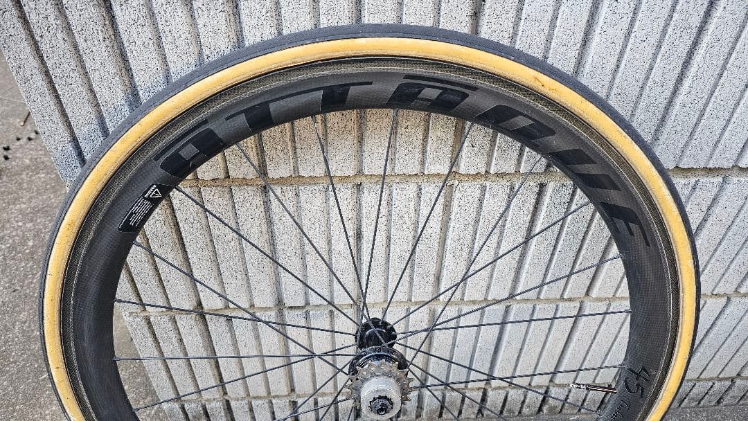 11日まで【ponkun】 アタッキ カーボンホイール