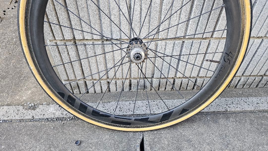 11日まで【ponkun】 アタッキ カーボンホイール