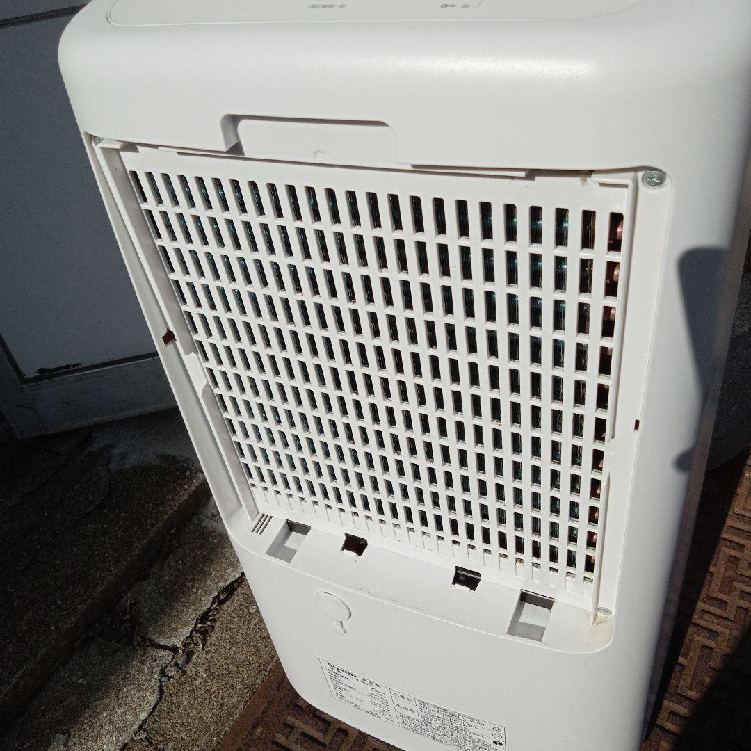 Meomeo　　除湿機 SHARP CV-J180-W　2021年製未清掃