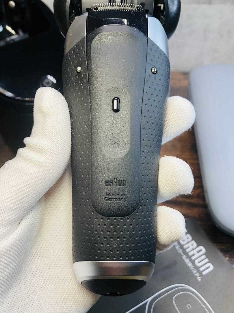 【美品】BRAUN（ブラウン）シリーズ9 Pro 9477cc メンズシェーバー