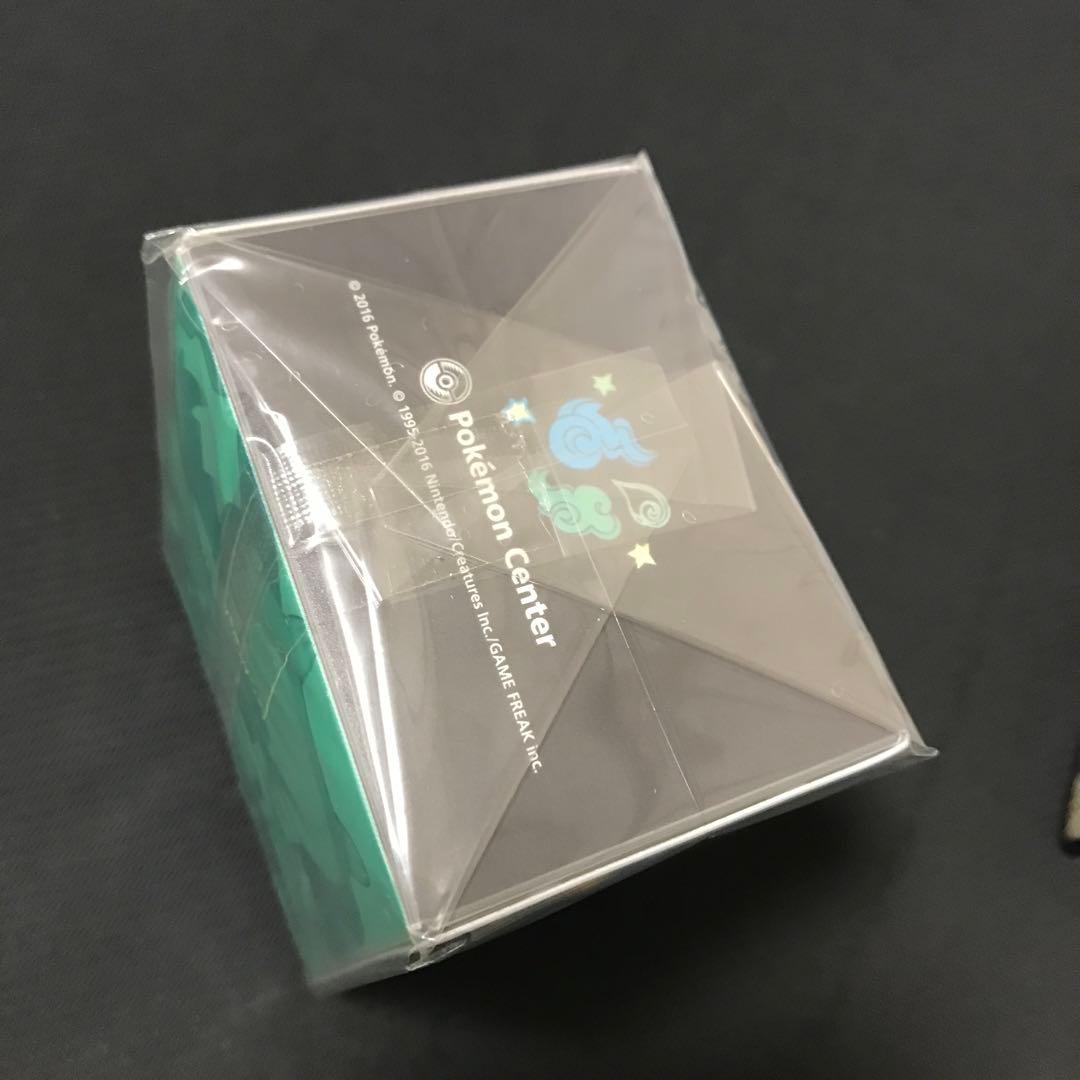 デッキケース メガリザードンXのポンチョを着たピカチュウ