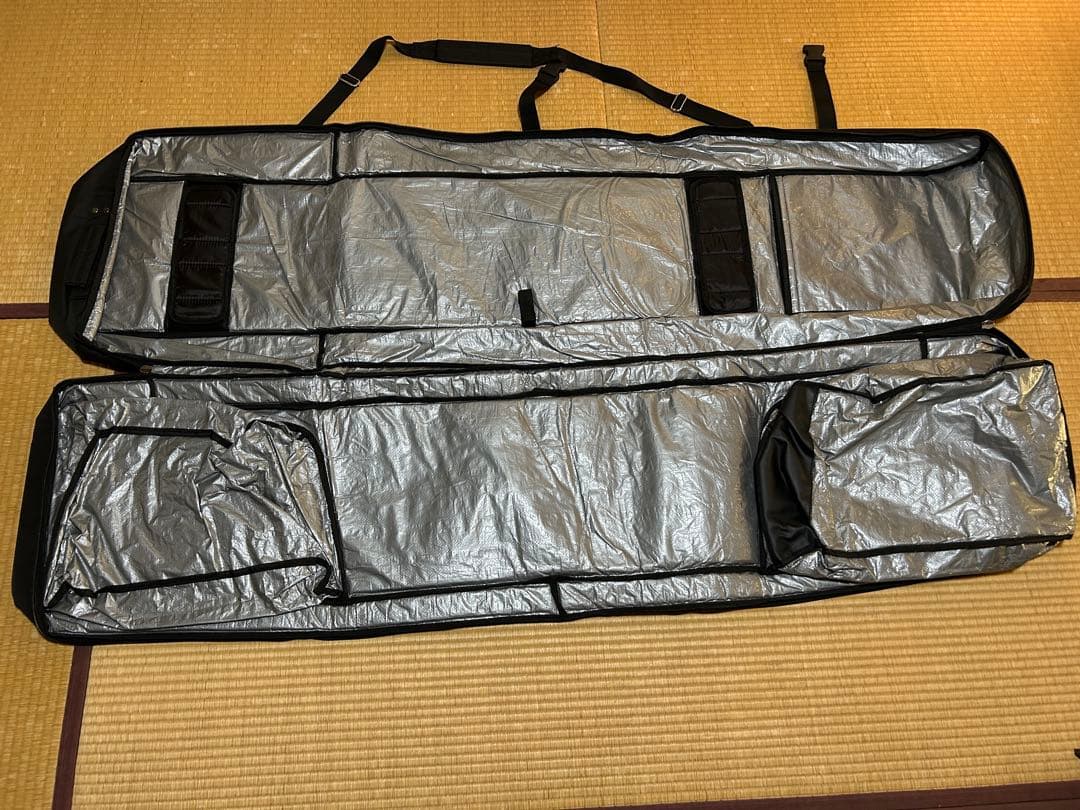 スキー用キャスター付きバッグ