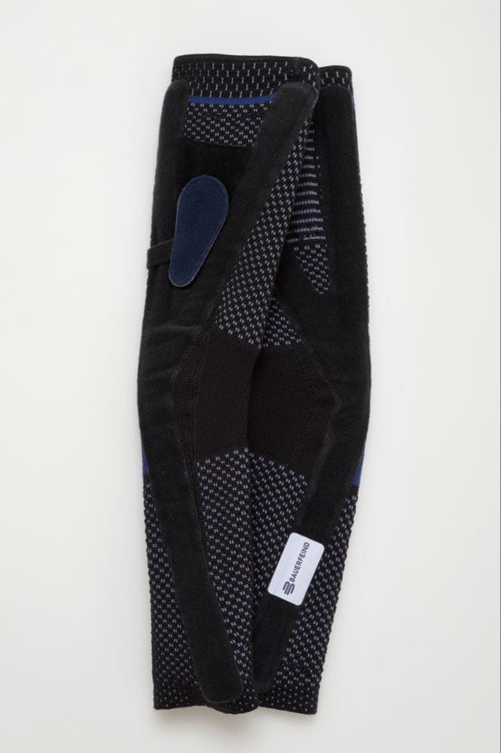 バウアーファインド BauerfeindゲニュTrainP3 右膝用　サイズ４