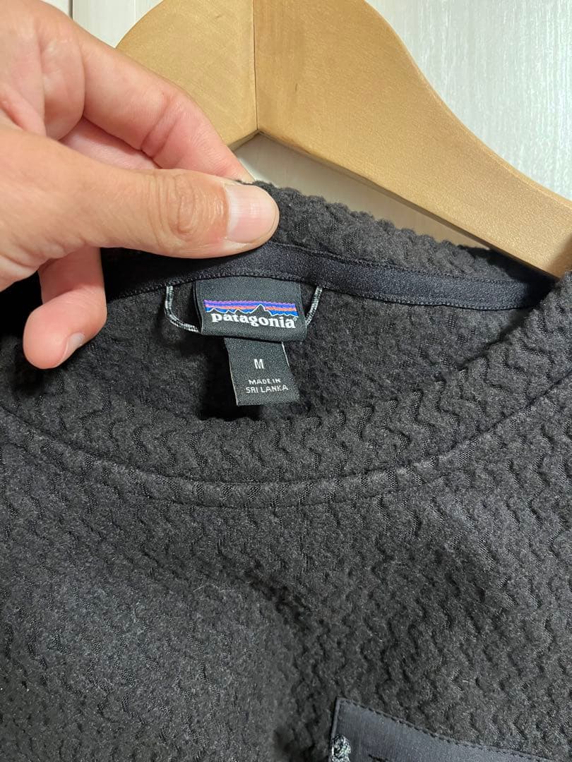 patagonia r1 ブラック　Mサイズ
