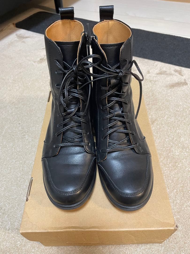 BENESU ベネシュ　ブラック レザー ブーツ