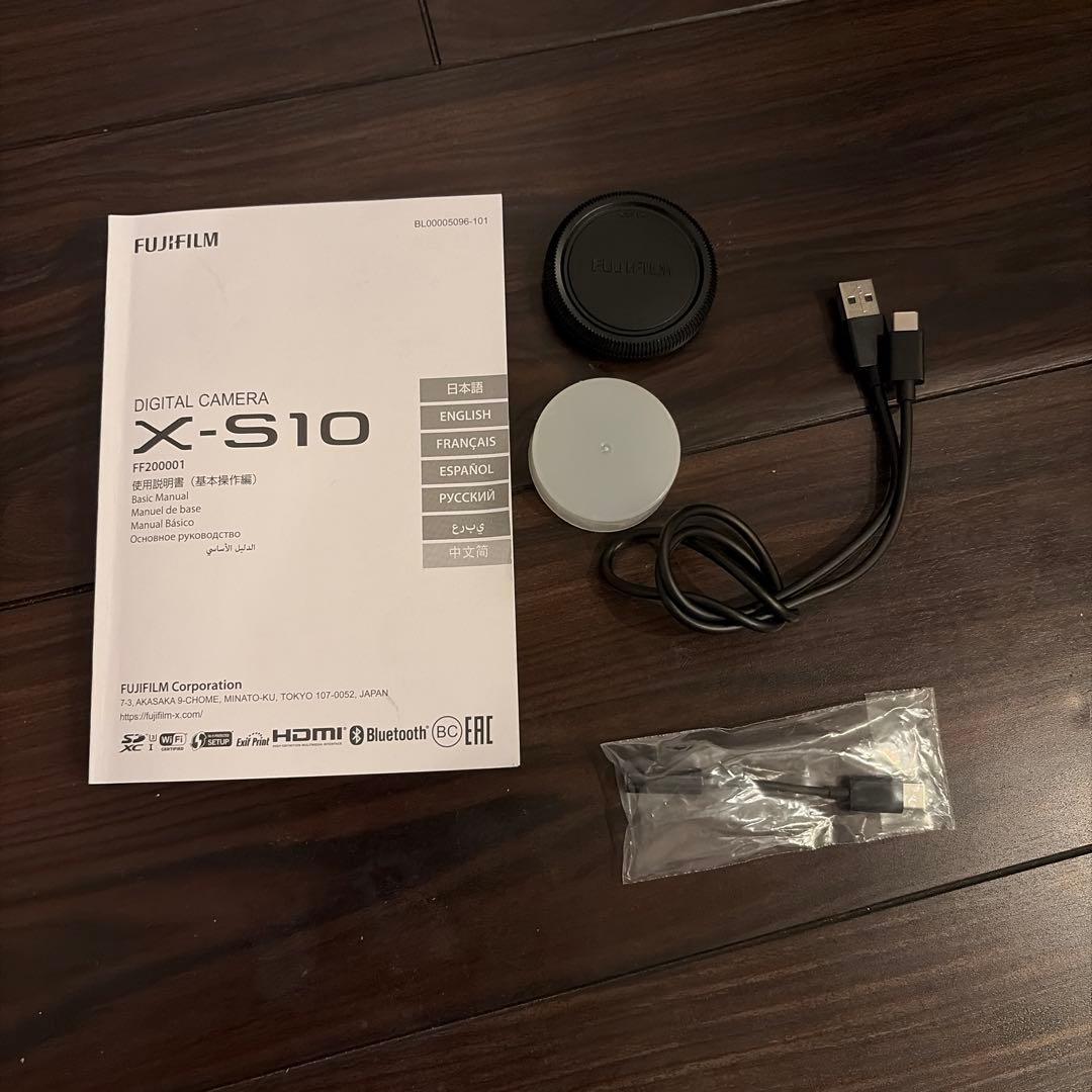 FUJIFILM X-S10 ミラーレス一眼