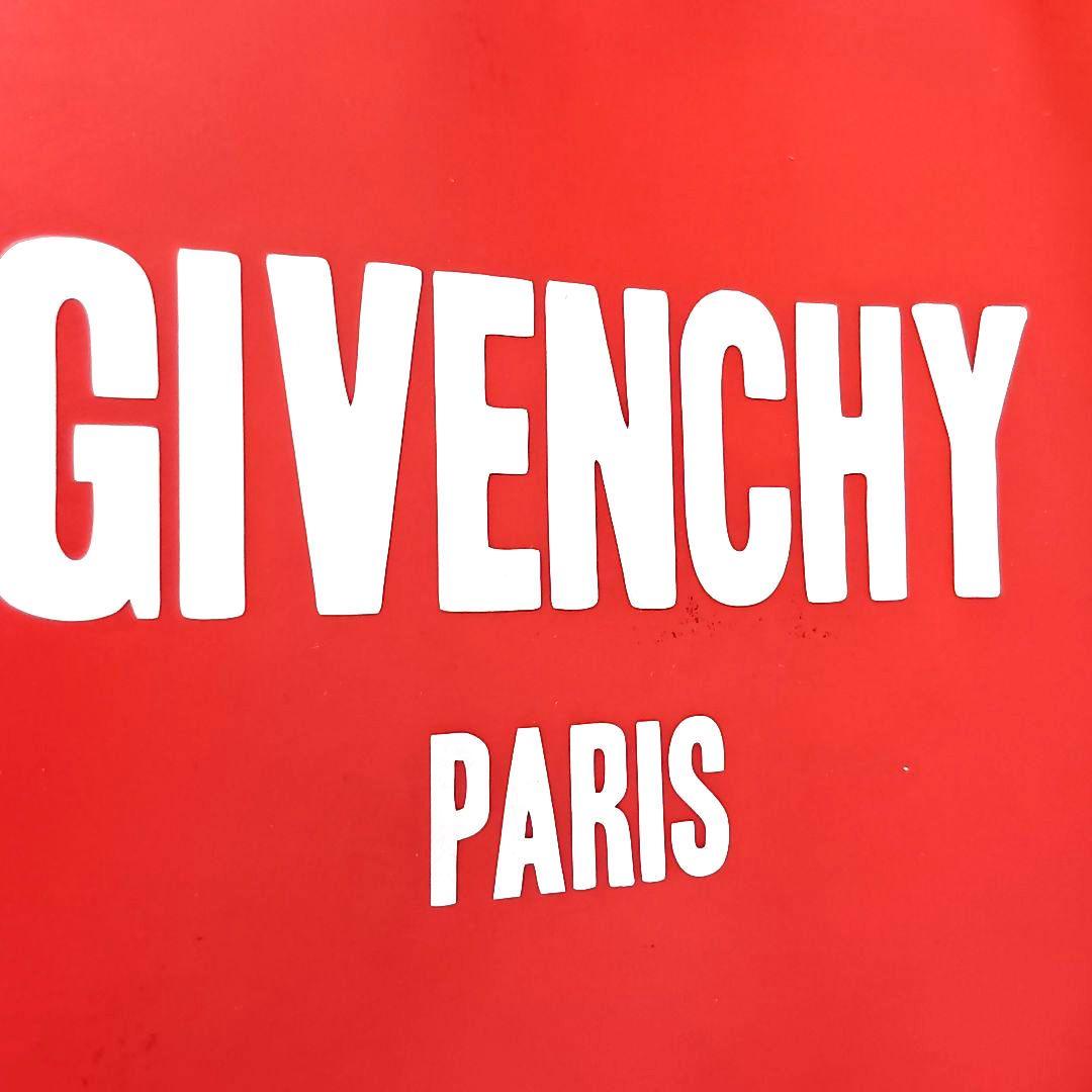 ジバンシィ　クラッチバッグ　セカンドバッグ　ロゴプリント　レッド　レザー