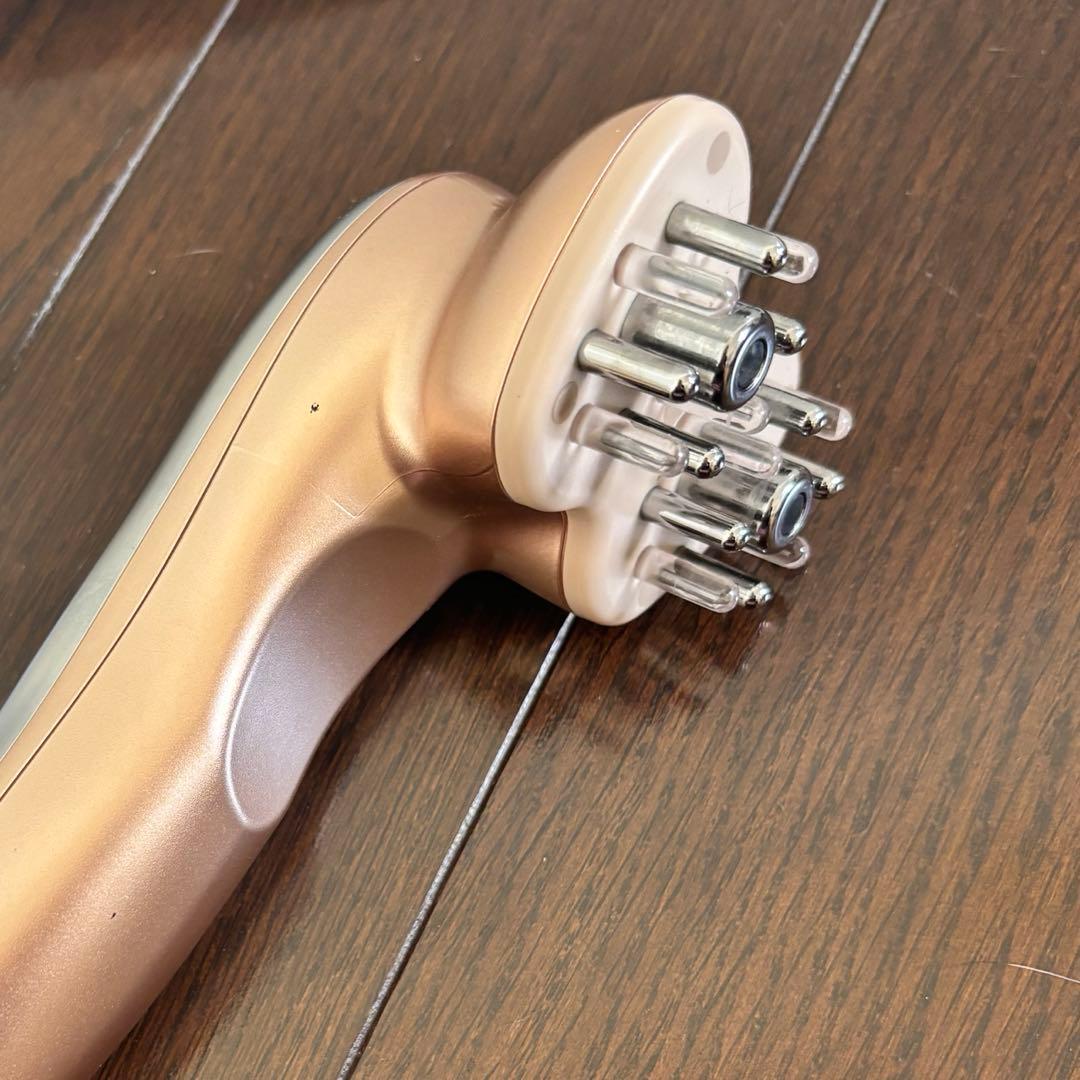 【週末限定値下げ】美品　ディレイアゼル　家庭用美顔器　コードレス　EMS