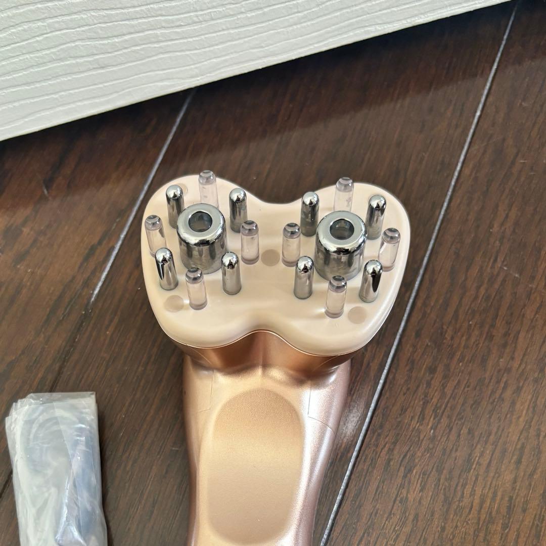 【週末限定値下げ】美品　ディレイアゼル　家庭用美顔器　コードレス　EMS