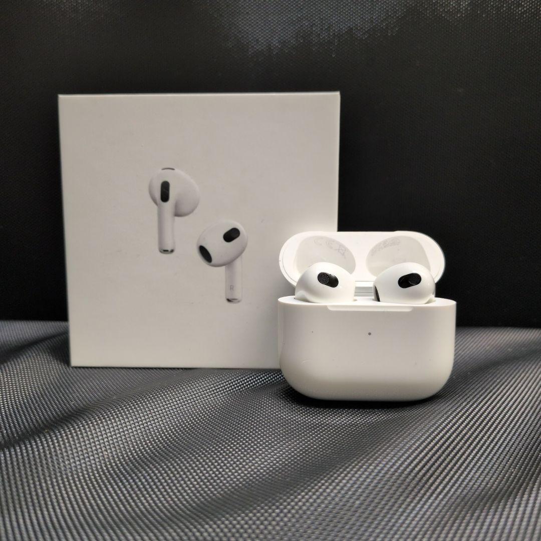 Apple AirPods第3世代 純正品 ワイヤレスイヤホン　M2655