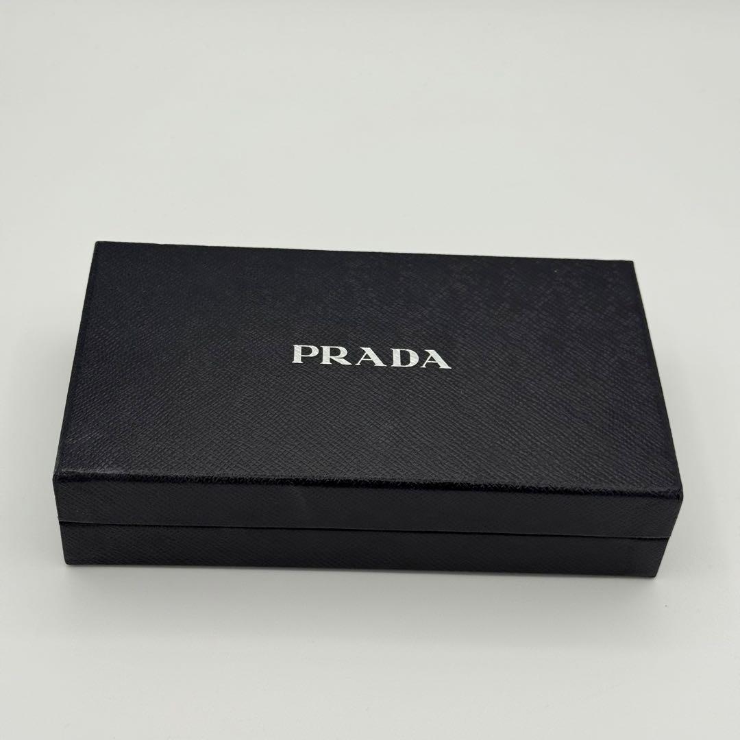 美品　Prada プラダ 長財布 サフィアーノレザー ブラック 1MH132