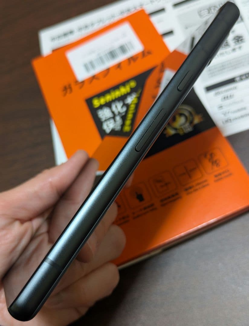 美品♡GooglePixel7a スマートフォン本体 チャコール 黒 おまけ付き