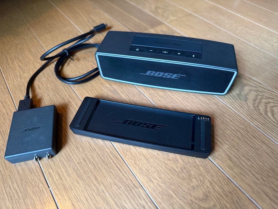 BOSE ワイヤレススピーカー 本体と充電器付き