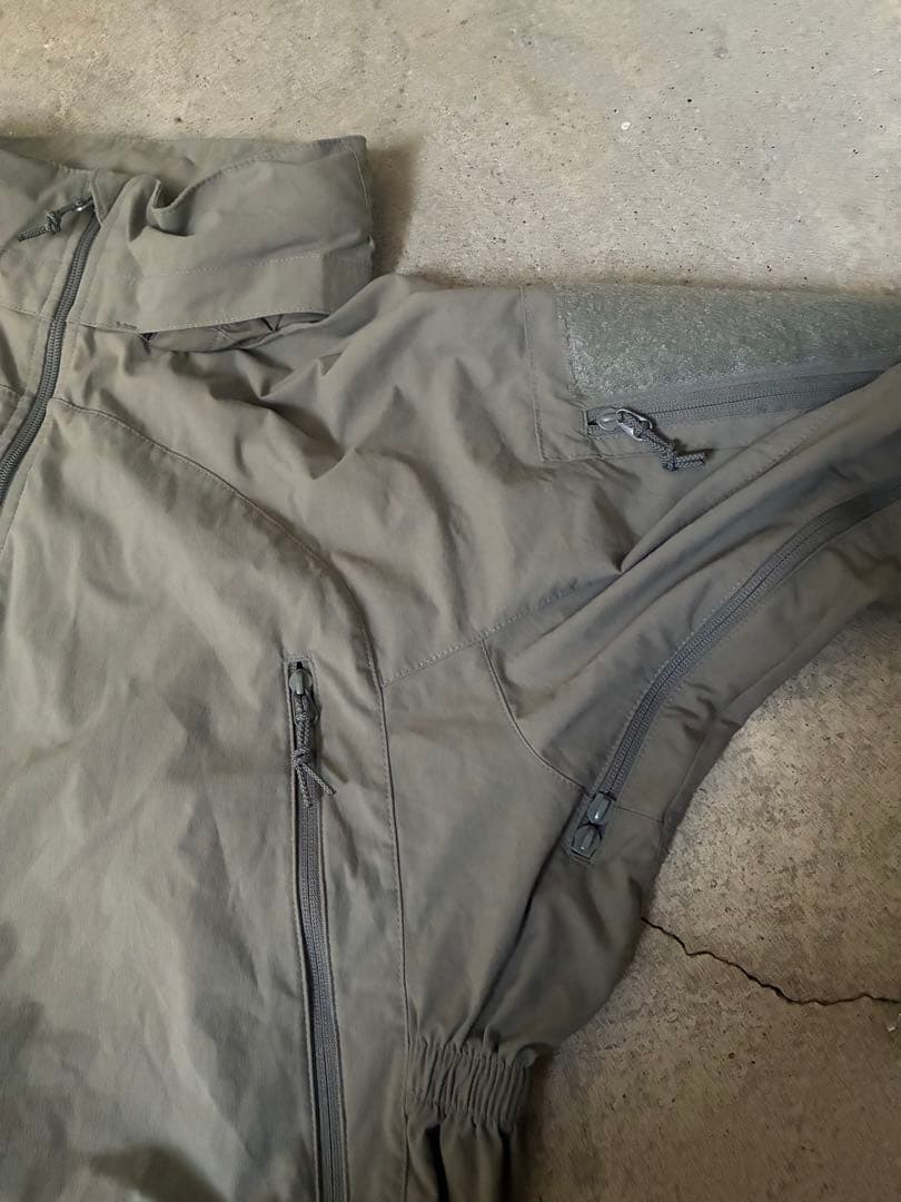 美品☆ Patagonia パタゴニア MARS level5 L/R