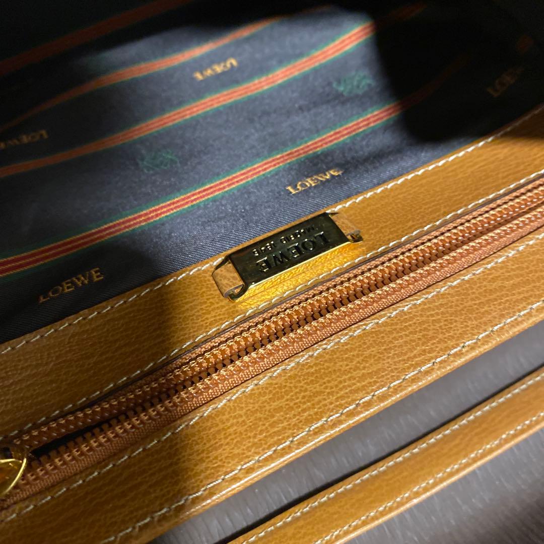 レザーショルダーバッグ ブラウンオレンジ Loewe ベラスケス