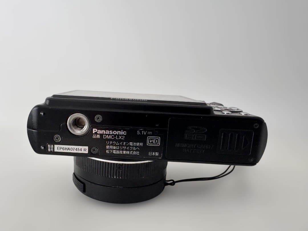 美品　Panasonic DMC-LX2 コンパクトデジタルカメラ