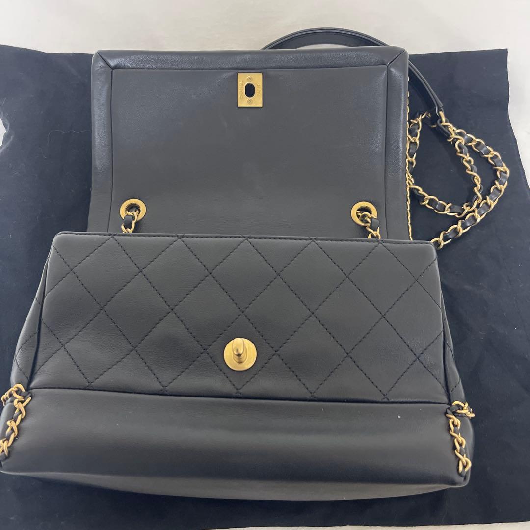 CHANEL フラップバッグ　黒　1回使用！