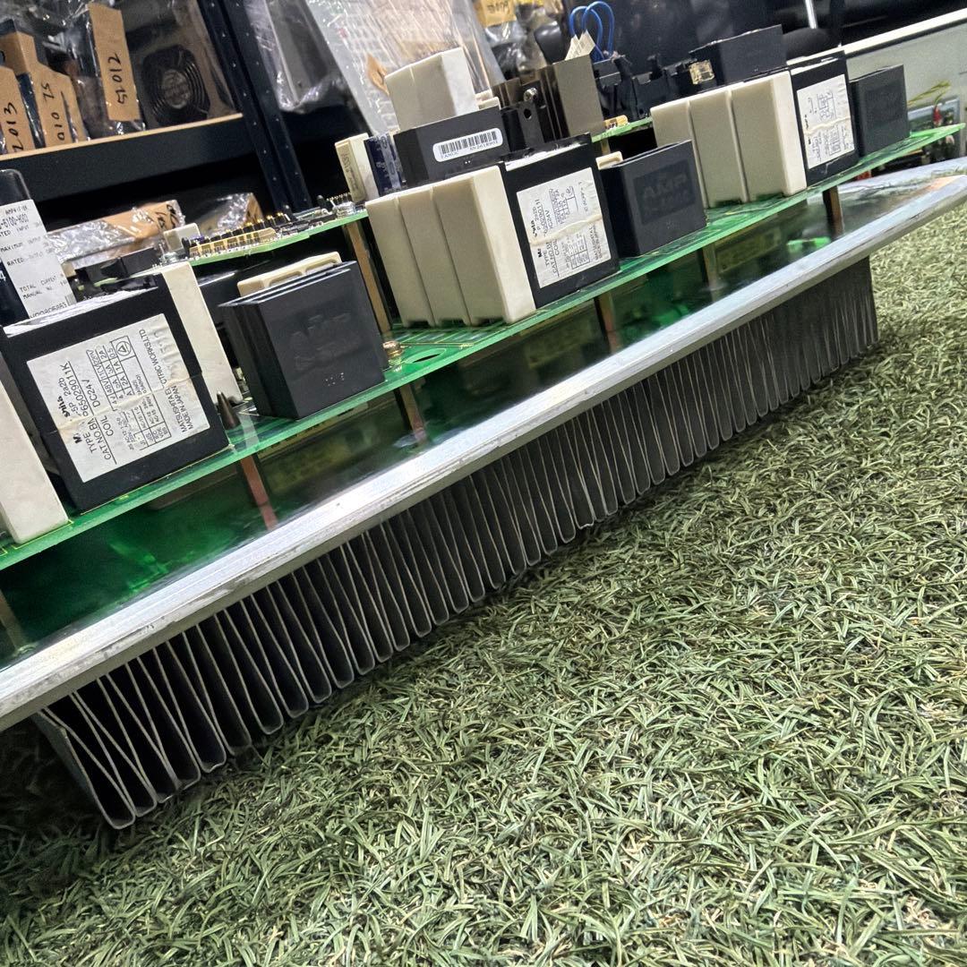 Fanuc A20B-2002-0713/08D サーボドライブ