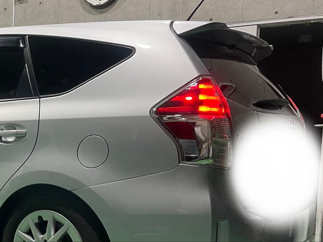 プリウスα 後期　DEPO製　US仕様テール