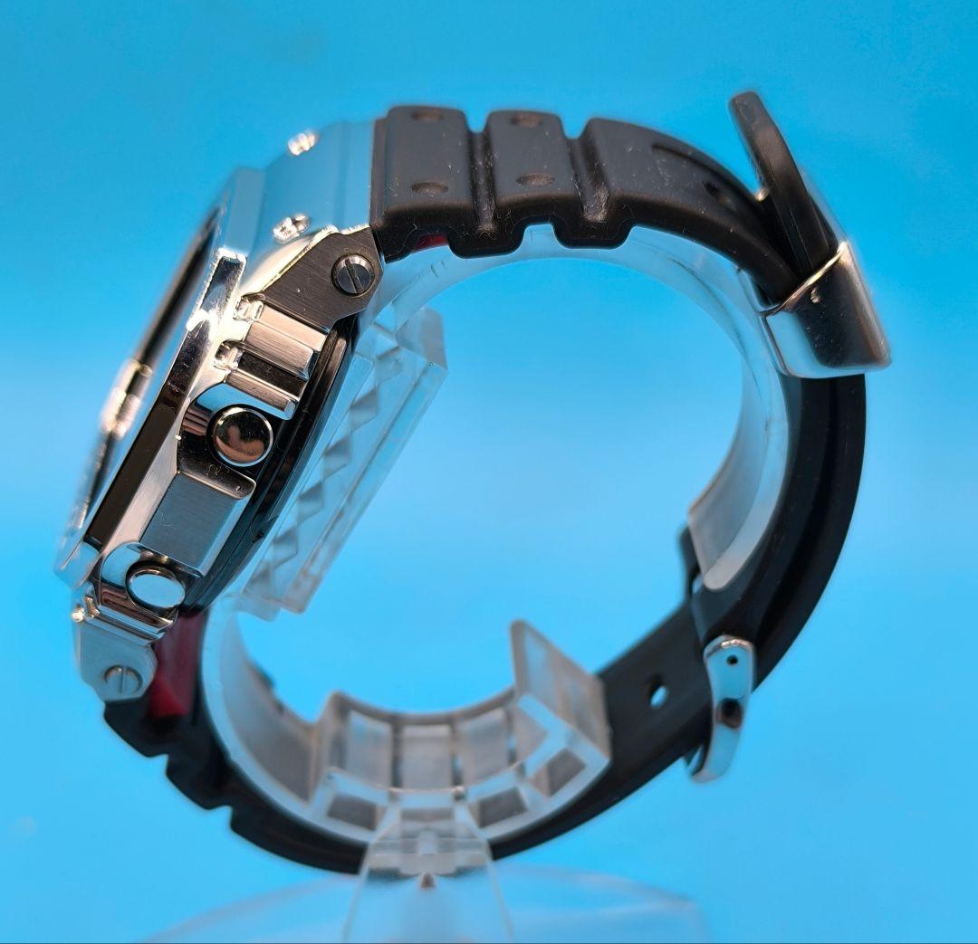 G-SHOCK GMW−B5000-1JFメタルカバーソーラー電波