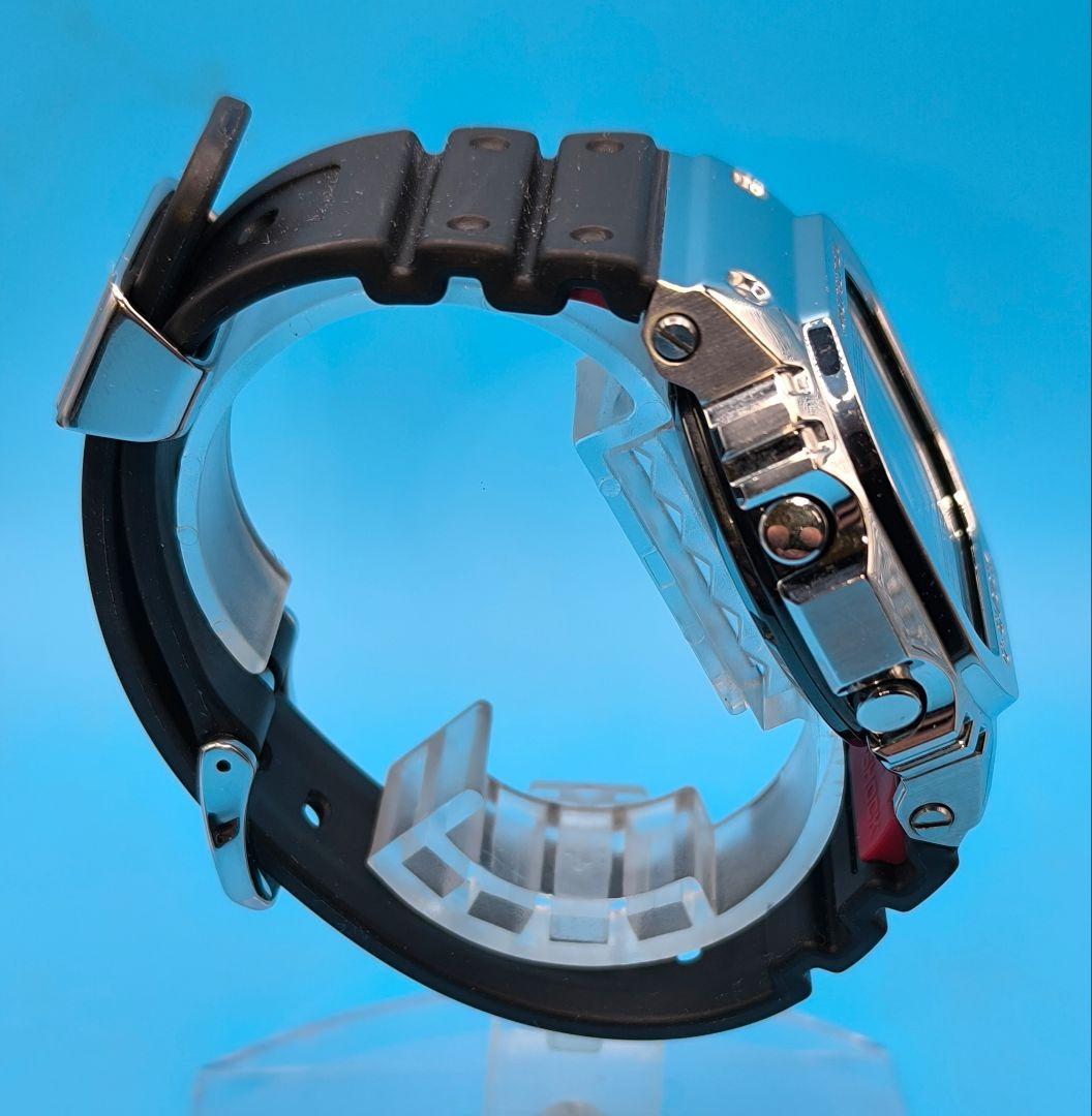 G-SHOCK GMW−B5000-1JFメタルカバーソーラー電波