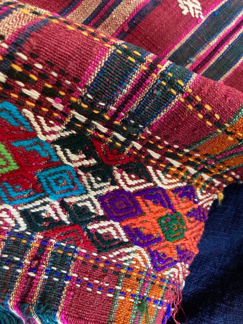 ブータン　染織　手織り　民藝　伝統工芸