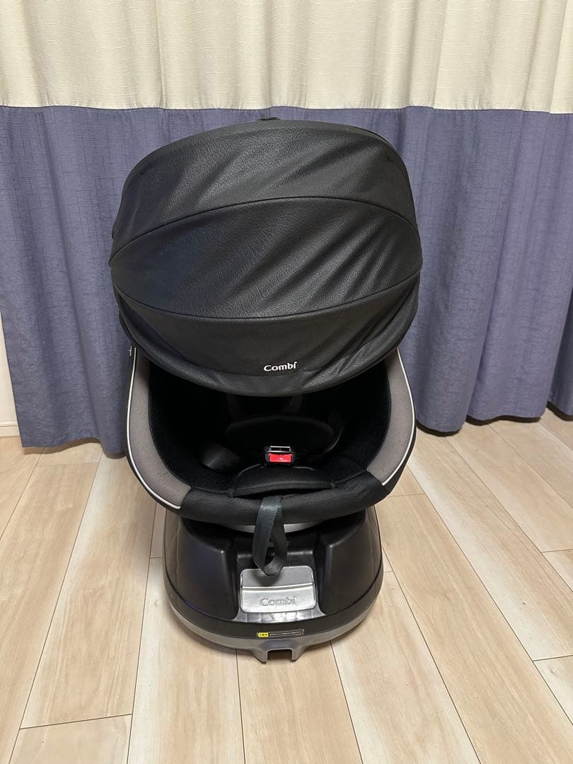 【美品】Combi クルムーヴ cg-utg 回転式チャイルドシート ブラック