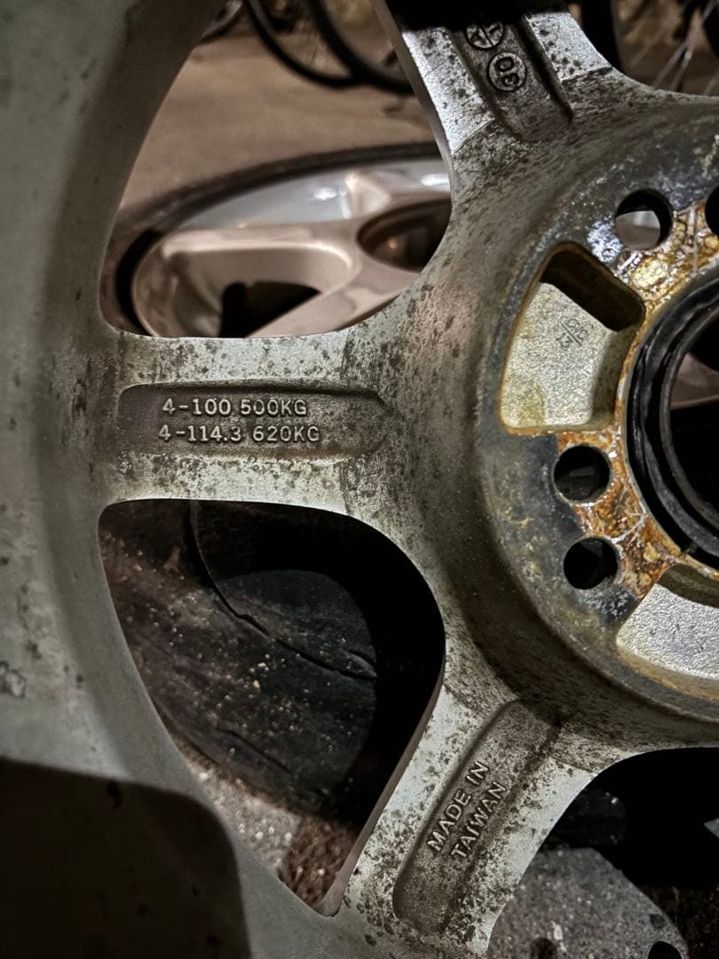 ア*読様 【3N厳守の中古品！】15インチ6.5J＋35 マルチPCD AR-1